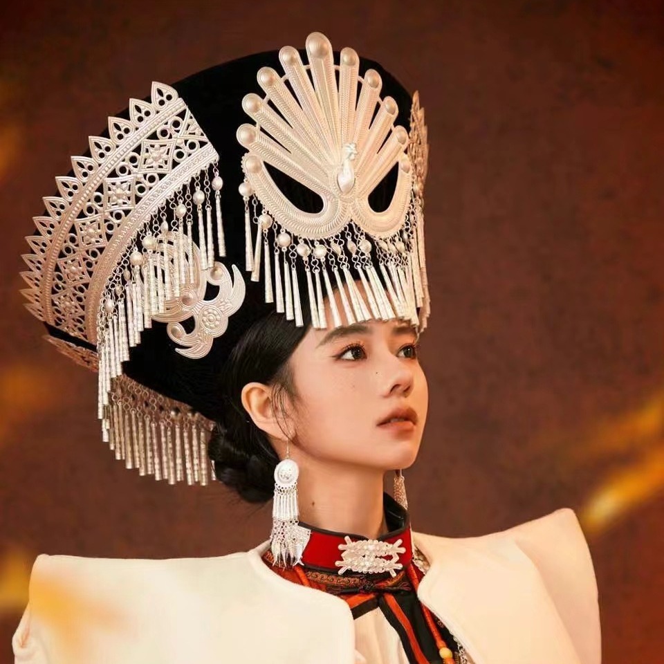 The Miao Head Jewelry Head Props Silver Headwear Adult Head Jewelry Yunnan Headwear Jewelry